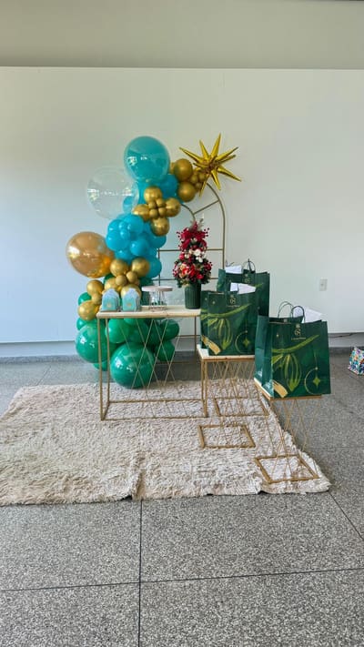Decoração de confraternização tema Verde esmeralda em Porto Velho