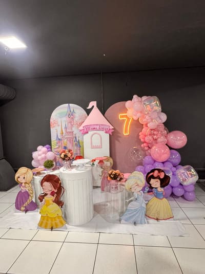 Decoração de festa infantil tema Princesas em Porto Velho