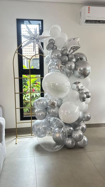 Decoração de Natal e Ano Novo tema Ano Novo prata em Porto Velho